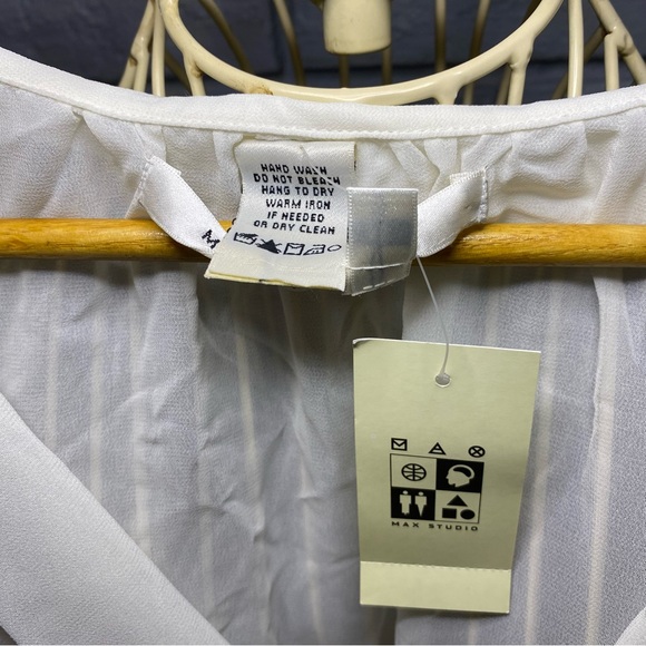 Max Studio Ivory Sheer Blouse Size Medium NWT - Picture 5 of 5